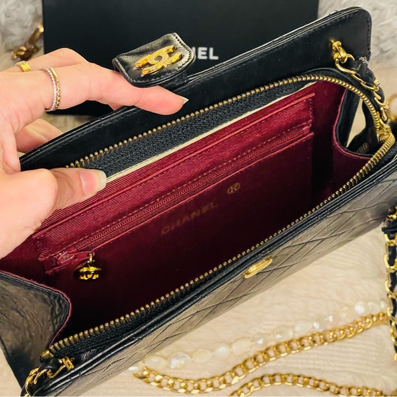 CHANEL RARE Matelasse Vintage Lambskin Black Lambskin - Picture 8 of 16